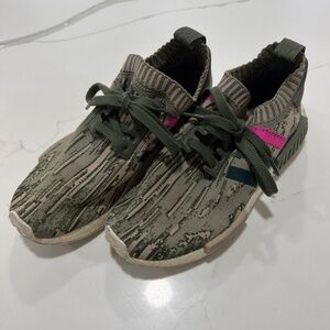 Adidas Wmns NMD_R1 Primeknit 'Green Glitch Camo'